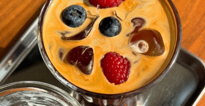 Fruitrolls, кофейня